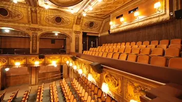 kino-lucerna-4